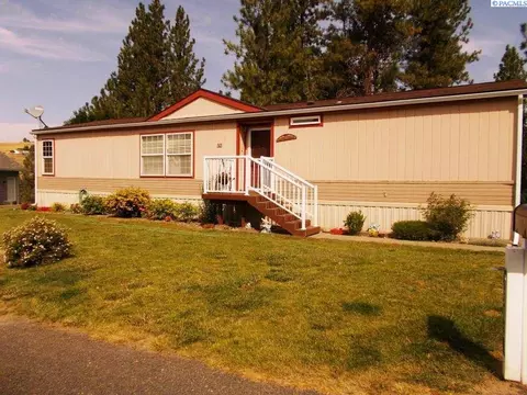 503 E Pines St, Colfax, WA 99111 photo 1
