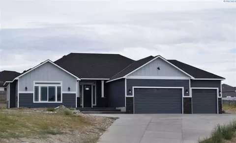8209 Nelson Ct, Pasco, WA 99301 photo 1