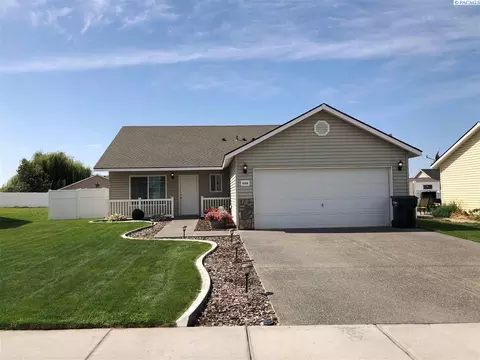8008 Hudson Dr, Pasco, WA 99301 photo 1