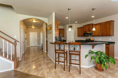 5108 Laredo Dr, Pasco, WA 99301 photo 1