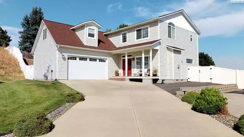 210 SW Sanna Ct, Pullman, WA 99163 photo 1