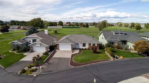 109 Willow Cir, Pasco, WA 99301 photo 1