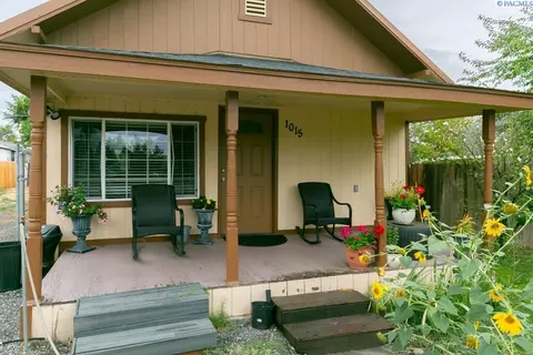 1015 S 5th Ave, Pasco, WA 99301 photo 1