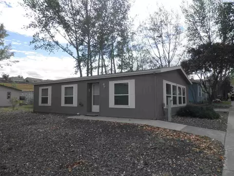105 NW Glenhaven, Pullman, WA 99163 photo 1