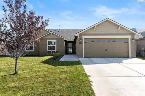 5715 Middle Fork St, Pasco, WA 99301 photo 1