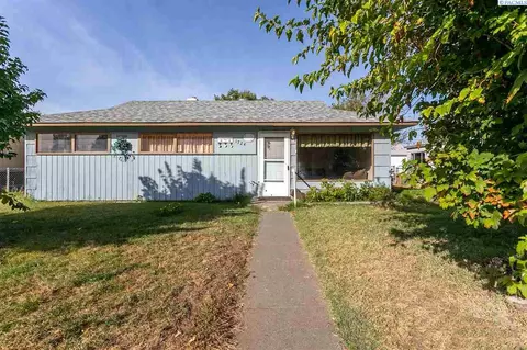 1724 N 14th Ave, Pasco, WA 99301 photo 1