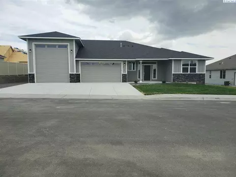 3303 Lapis Ln, Pasco, WA 99301 photo 1