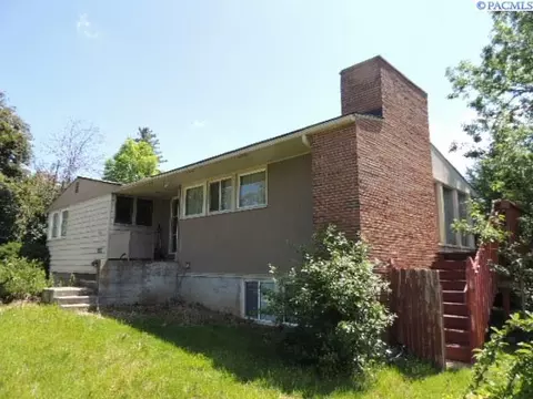 1635 NE Upper Dr, Pullman, WA 99163 photo 1