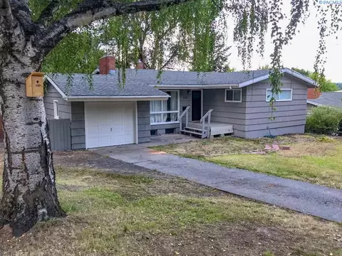 615 NW Darrow St, Pullman, WA 99163 photo 1