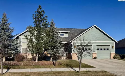 730 SW Center St, Pullman, WA 99163 photo 1