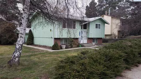 2105 NW Turner Dr, Pullman, WA 99163 photo 1