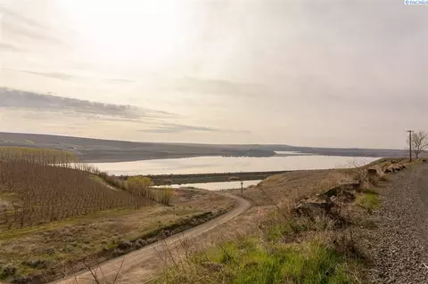 3410 Murphy Rd, Pasco, WA 99301 photo 1