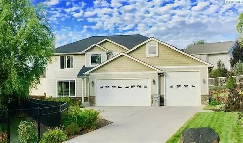 445 SW Jones, Pullman, WA 99163 photo 1