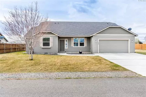 7902 Ruby Ct, Pasco, WA 99301 photo 1