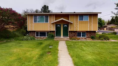 300 NW Thomas, Pullman, WA 99163 photo 1