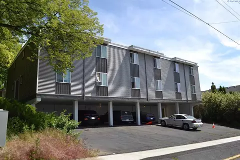 305 NE Spaulding, Pullman, WA 99163 photo 1