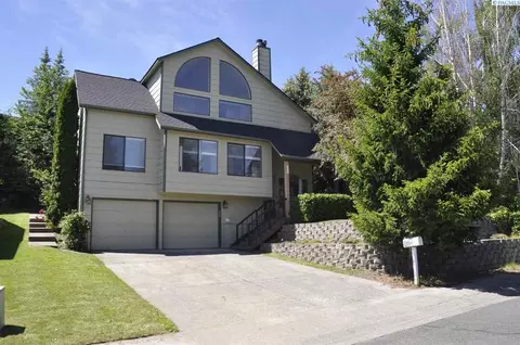 825 SE Lori Ct, Pullman, WA 99163 photo 1
