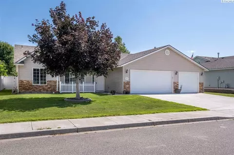 7907 Salmon Dr, Pasco, WA 99301 photo 1