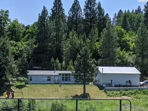 110 S River Rd, Palouse, WA 99161 photo 1