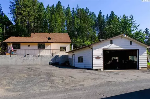 405 E Upper A, Colfax, WA 99111 photo 1