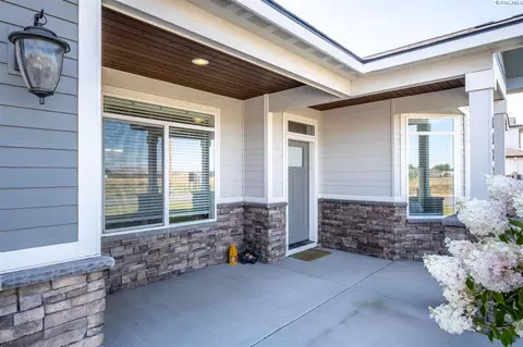 6927 Kohler Rd, Pasco, WA 99301 photo 1