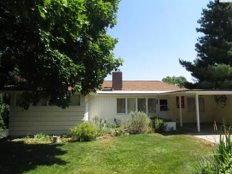 320 SE Dilke, Pullman, WA 99163 photo 1