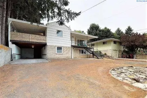 915 NW Bryant, Pullman, WA 99163 photo 1