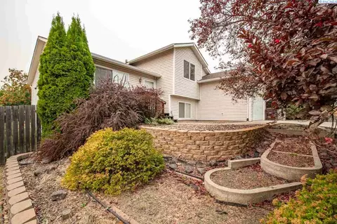 1515 NW Arcadia Dr, Pullman, WA 99163 photo 1