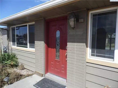 1345 E Cedar St, Othello, WA 99344 photo 1