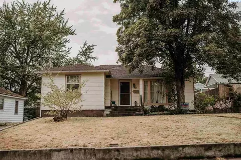 745 NW Gary, Pullman, WA 99163 photo 1