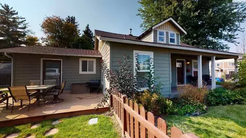 405 SE Hill St, Pullman, WA 99163 photo 1