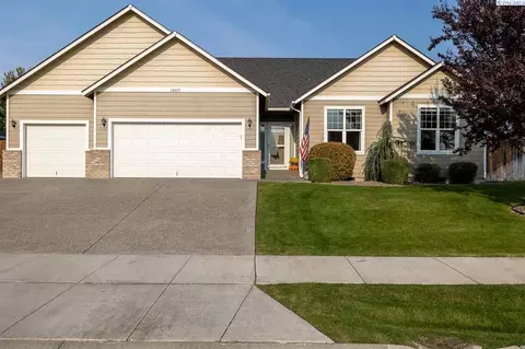 10415 Aspen Loop, Pasco, WA 99301 photo 1