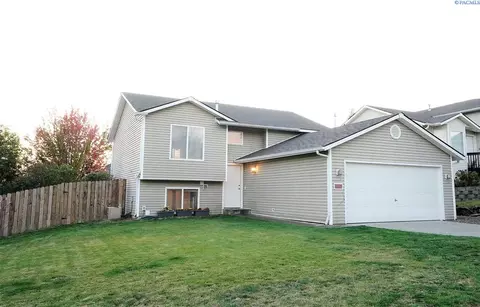 1935 NW Canyon View Dr, Pullman, WA 99163 photo 1