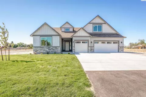 5602 W Ruby St, Pasco, WA 99301 photo 1