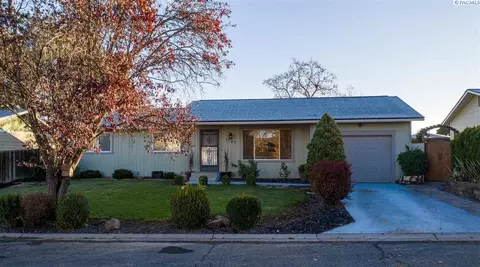 1107 Apache Dr, Grandview, WA 98930 photo 1