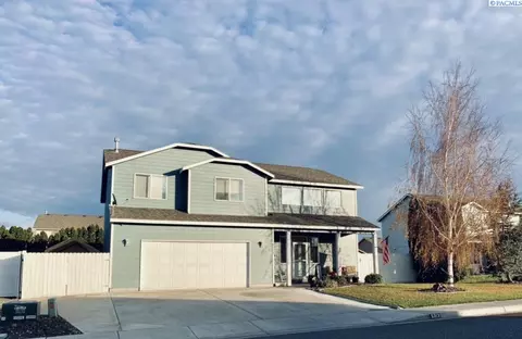 5313 Buchanan Ln, Pasco, WA 99301 photo 1
