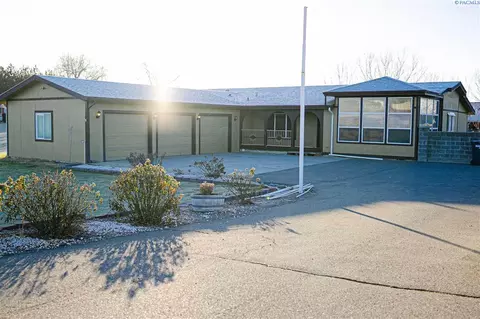 1731 Clark Rd, Pasco, WA 99301 photo 1