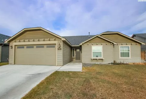 6911 Boulder Dr, Pasco, WA 99301 photo 1