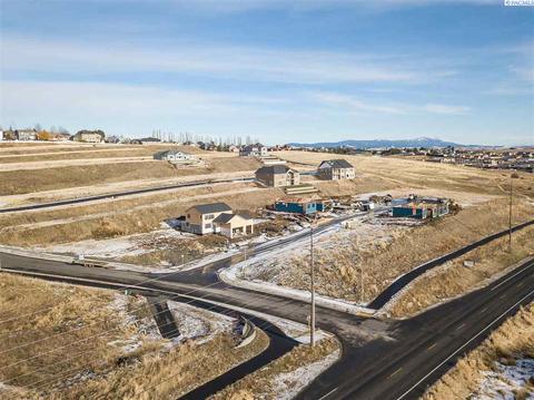 650 SW Waha Ct, Pullman, WA 99163 photo 3