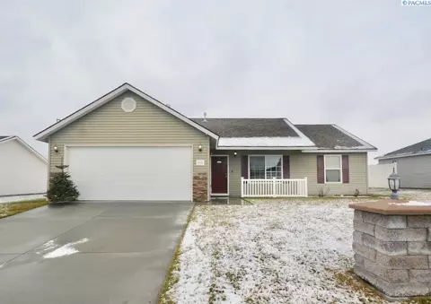 3418 Emerald Downs Ln, Pasco, WA 99301 photo 1