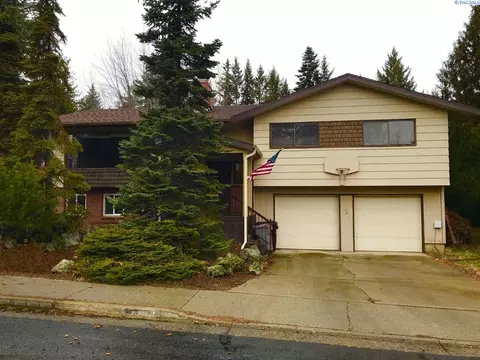 700 SW Crestview St, Pullman, WA 99163 photo 1