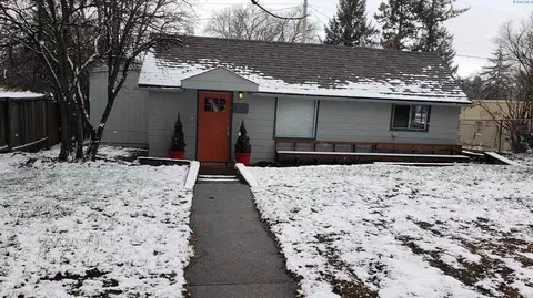 325 NW Webb, Pullman, WA 99163 photo 1