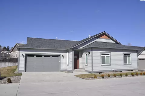 1030 SW Marcia Dr, Pullman, WA 99163 photo 1