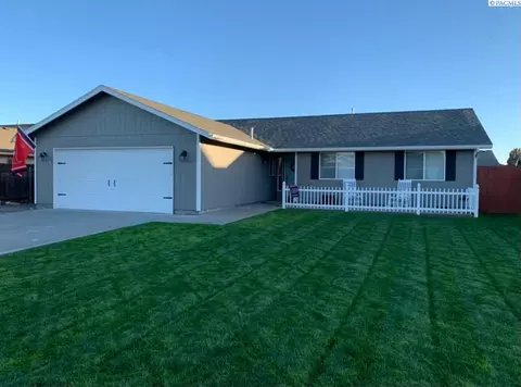 6316 Dodger Dr, Pasco, WA 99301 photo 1