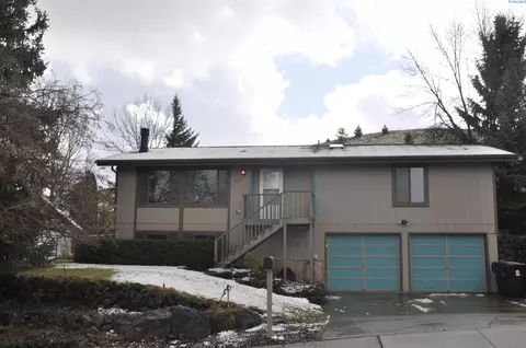 925 SW Mies St, Pullman, WA 99163 photo 1