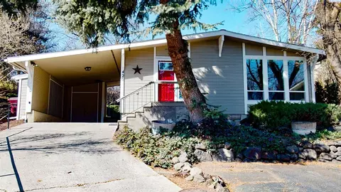 420 NW Dack St, Pullman, WA 99163 photo 1