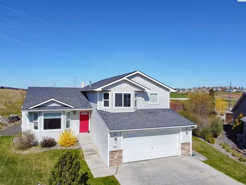 1270 SW Latour Peak St, Pullman, WA 99163 photo 1