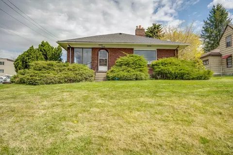 300 NE Whitman, Pullman, WA 99163 photo 1