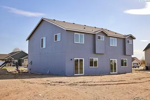 1817 E Highland St, Pasco, WA 99301 photo 1