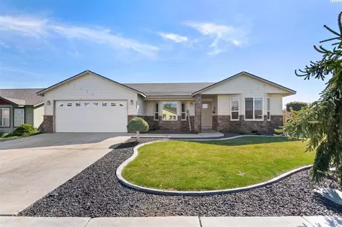 5301 Buchanan Ln, Pasco, WA 99301 photo 1